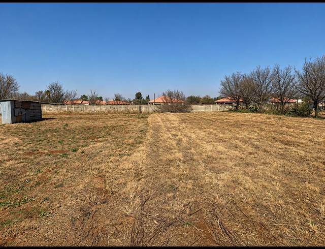 1,952M² VACANT LAND FOR SALE IN HENLEY ON KLIP